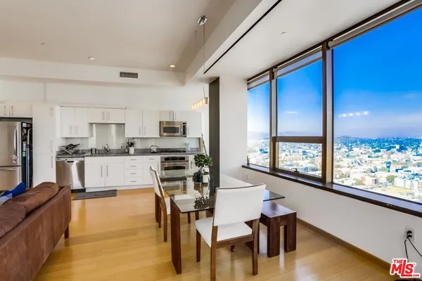 $4,200 | 1100 Wilshire Boulevard, Unit 2906, Los Angeles, CA 90017