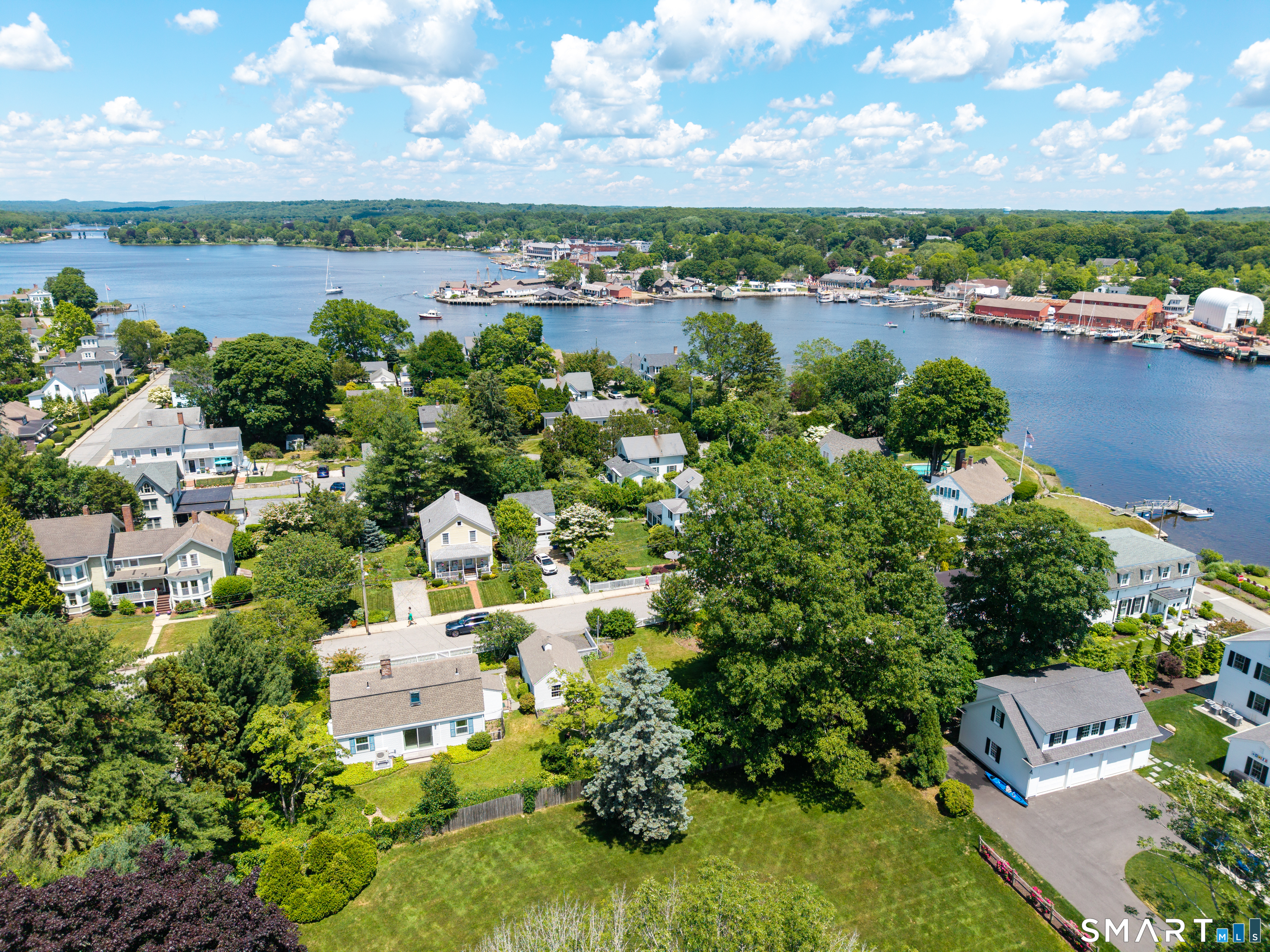 5 Eldridge Street Groton, CT 06355 - Photo 32 of 34