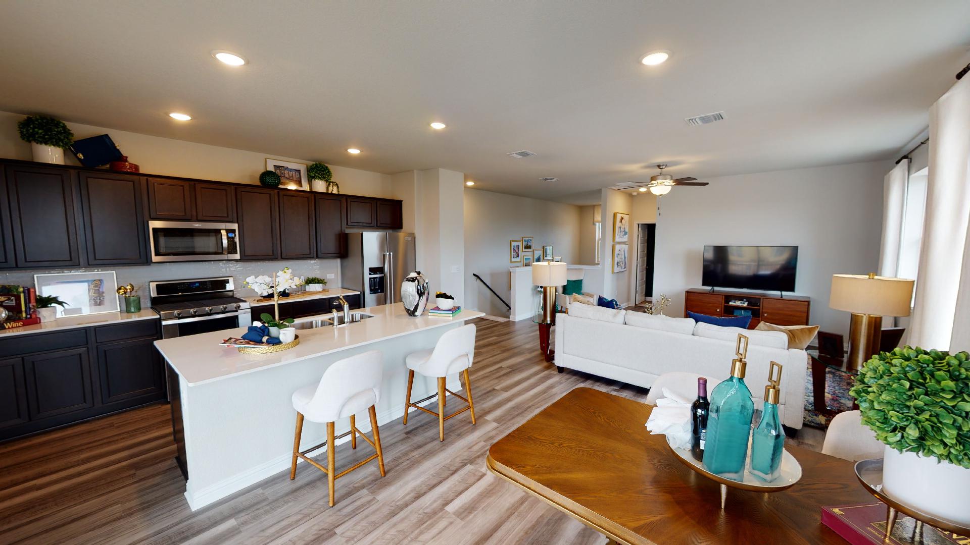 8103 Springsteen Drive Austin, TX 78744 - Photo 8 of 13