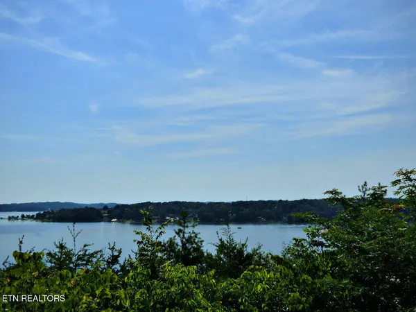 $394,900 | Lot 32 Tranquility Trail, Dandridge, TN 37725