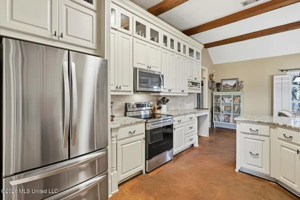 $474,500 | 226 Meadowlands Drive, Brandon, MS 39047