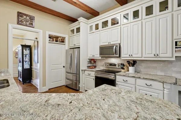 $474,500 | 226 Meadowlands Drive, Brandon, MS 39047