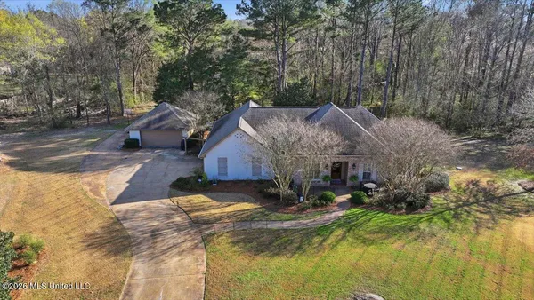 $474,500 | 226 Meadowlands Drive, Brandon, MS 39047