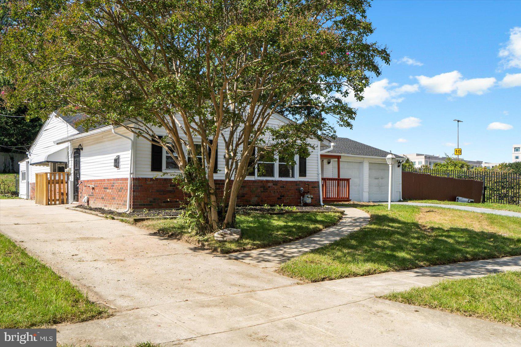 7209 Chamberlain Road Baltimore, MD 21244 - Photo 3 of 44