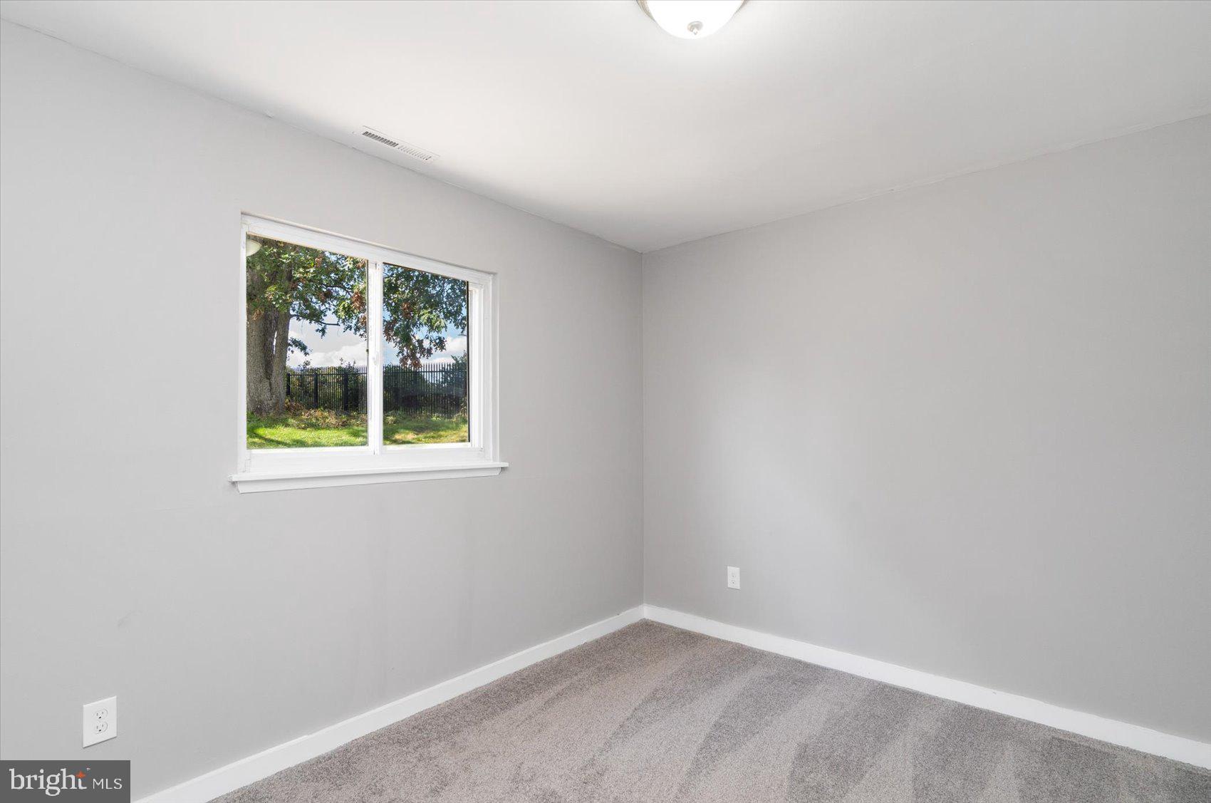 7209 Chamberlain Road Baltimore, MD 21244 - Photo 31 of 44