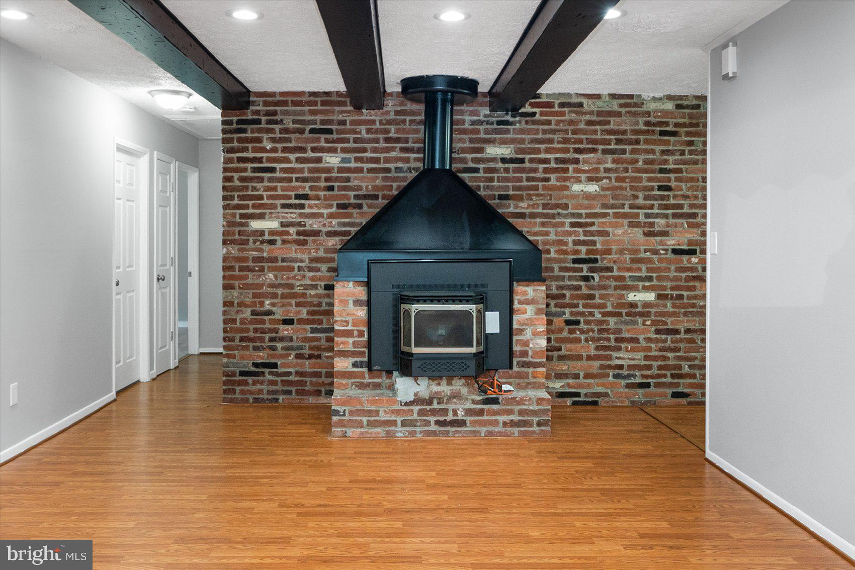 7209 Chamberlain Road Baltimore, MD 21244 - Photo 7 of 44
