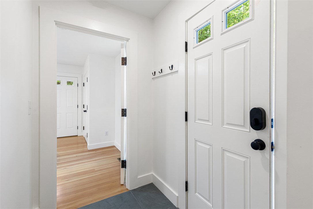 128 Sheldon Street Providence, RI 02906 - Photo 24 of 40