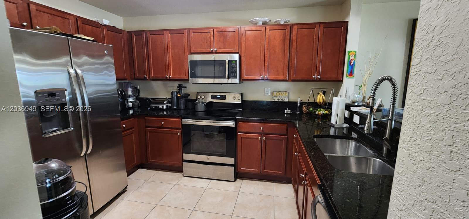 11601 Northwest 89th Street, Unit 113 Doral, FL 33178 - Photo 6 of 17