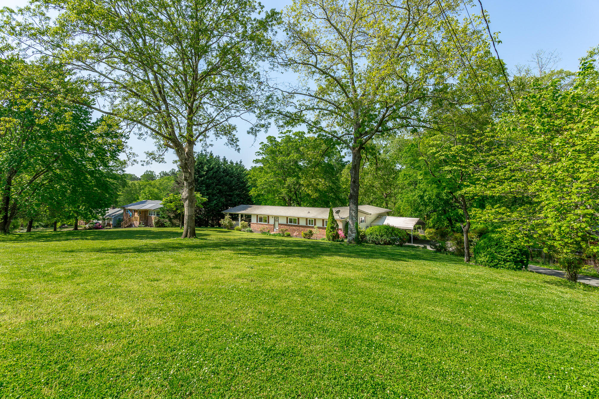 1512 Crabtree Road Hixson, TN 37343 - Photo 2 of 43 1512 Crabtree Rd. HD-1