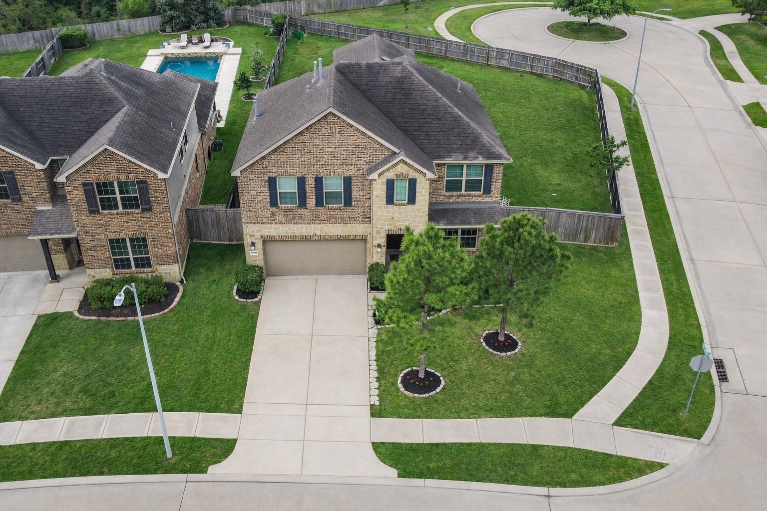9651 Thimbleweed Drive Spring, TX 77379 - Photo 3 of 43