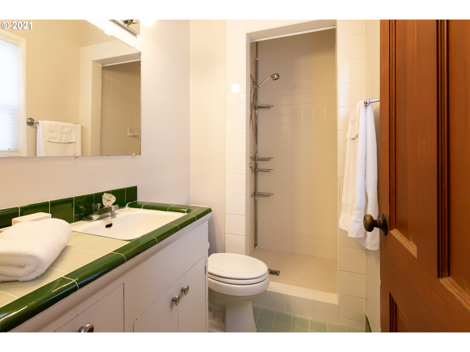 6775 Southwest Dover Street Portland, OR 97225 - Photo 21 of 32 Gallery Image 21