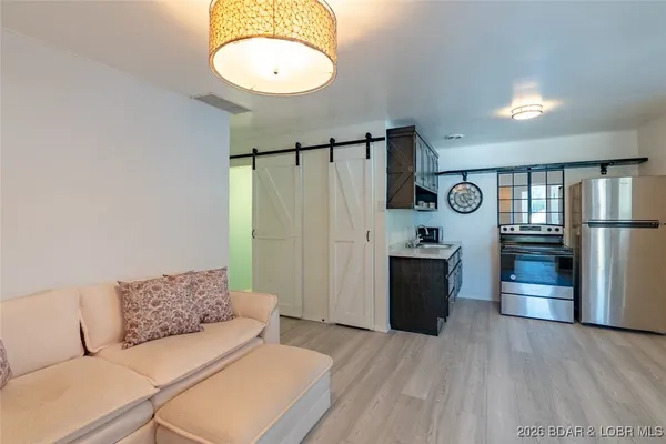 $199,000 | 53 H And A Lane, Roach, MO 65787