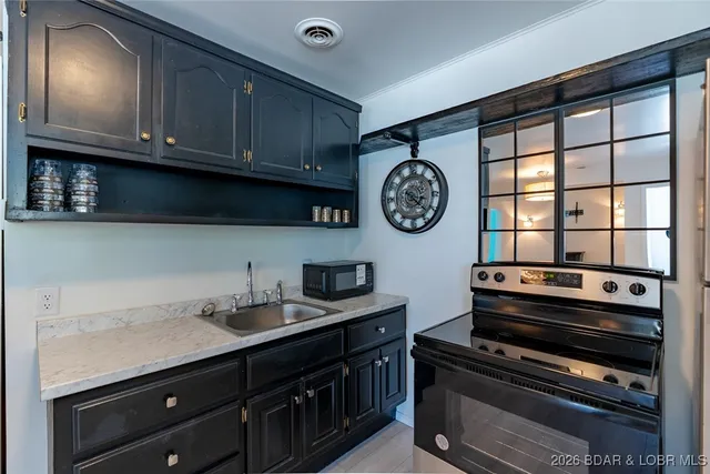 $199,000 | 53 H And A Lane, Roach, MO 65787