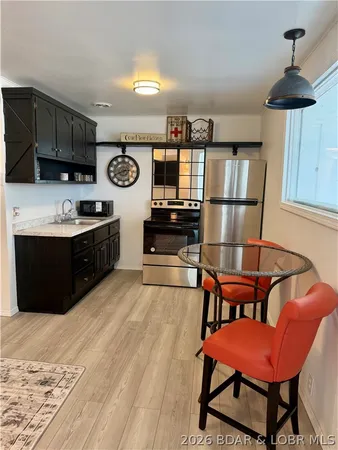 $199,000 | 53 H And A Lane, Roach, MO 65787