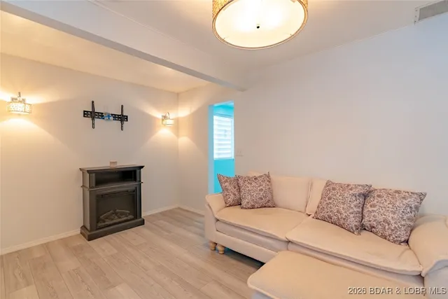 $199,000 | 53 H And A Lane, Roach, MO 65787