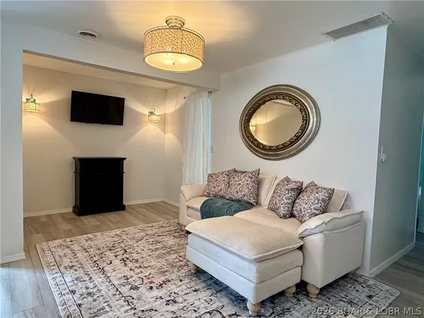 $199,000 | 53 H And A Lane, Roach, MO 65787