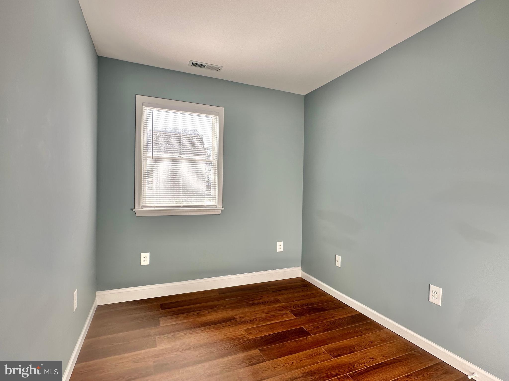 10350 North Claiborne Road Claiborne, MD 21624 - Photo 14 of 18 Bedroom 3