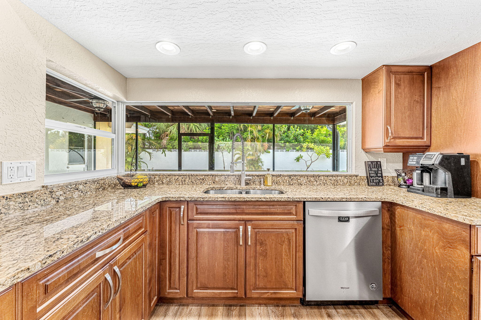605 Bimini Road Satellite Beach, FL 32937 - Photo 22 of 55 Kitchen