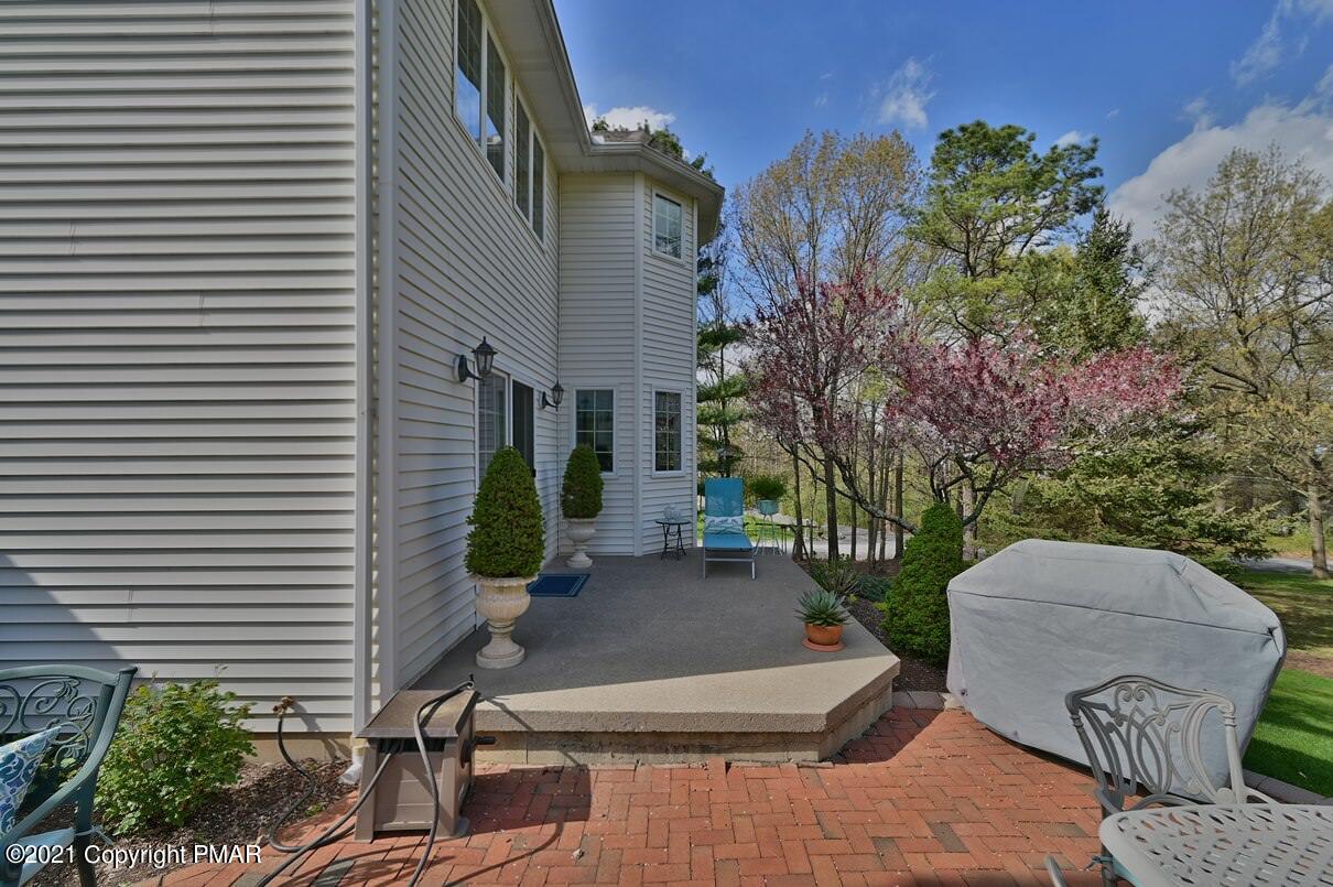 154 Skyview Circle Sciota, PA 18354 - Photo 109 of 114 Rear Patio