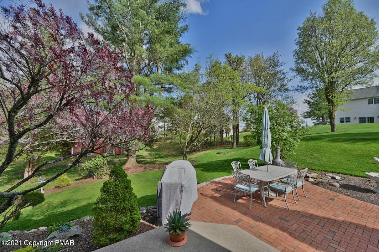 154 Skyview Circle Sciota, PA 18354 - Photo 111 of 114 Sunlit Patio