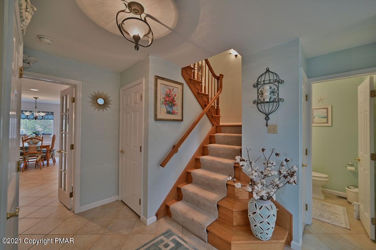 154 Skyview Circle Sciota, PA 18354 - Photo 14 of 114 FOyer