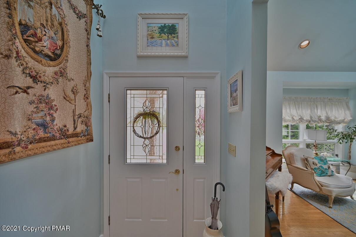 154 Skyview Circle Sciota, PA 18354 - Photo 17 of 114 Entry Door