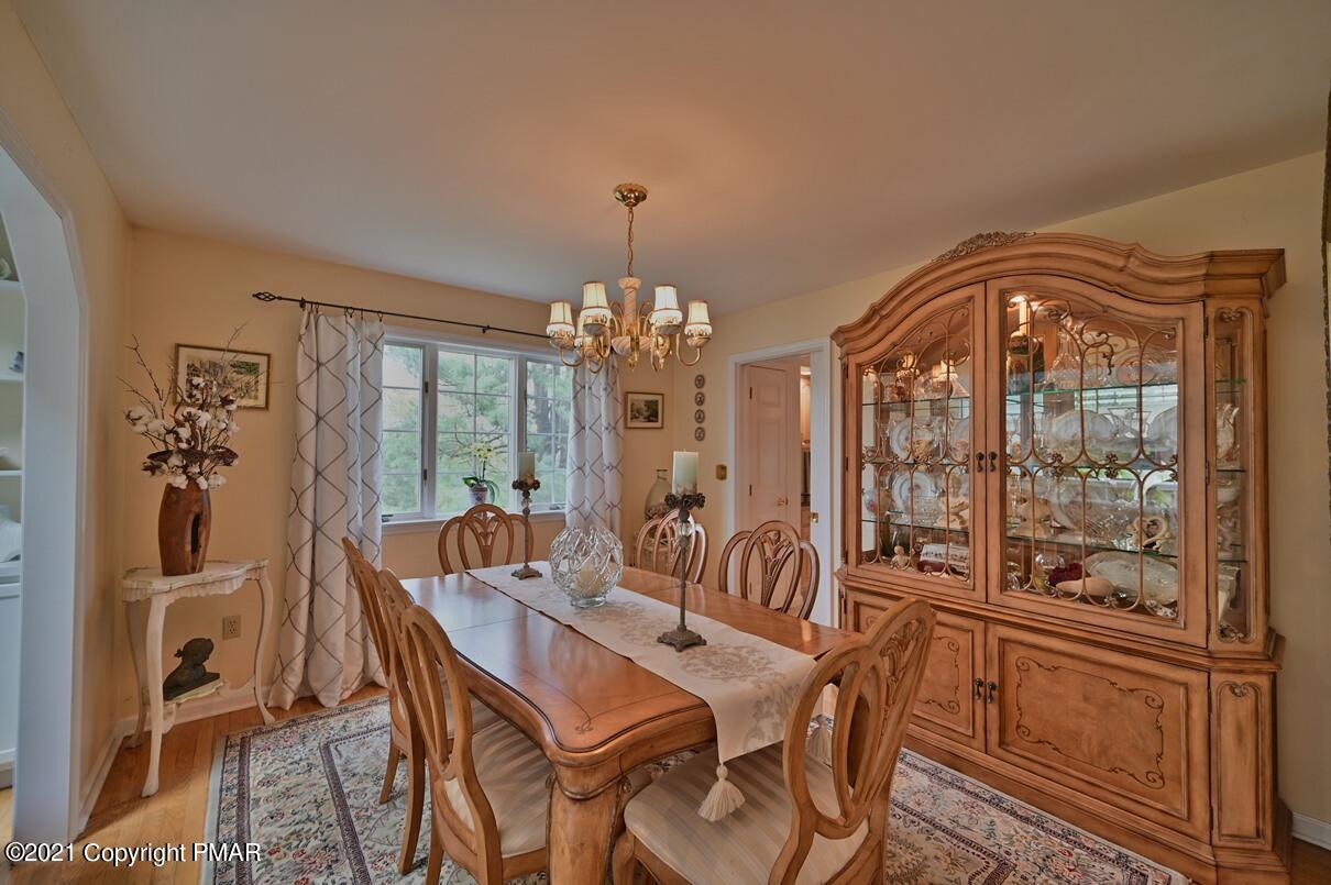 154 Skyview Circle Sciota, PA 18354 - Photo 33 of 114 Dining Room