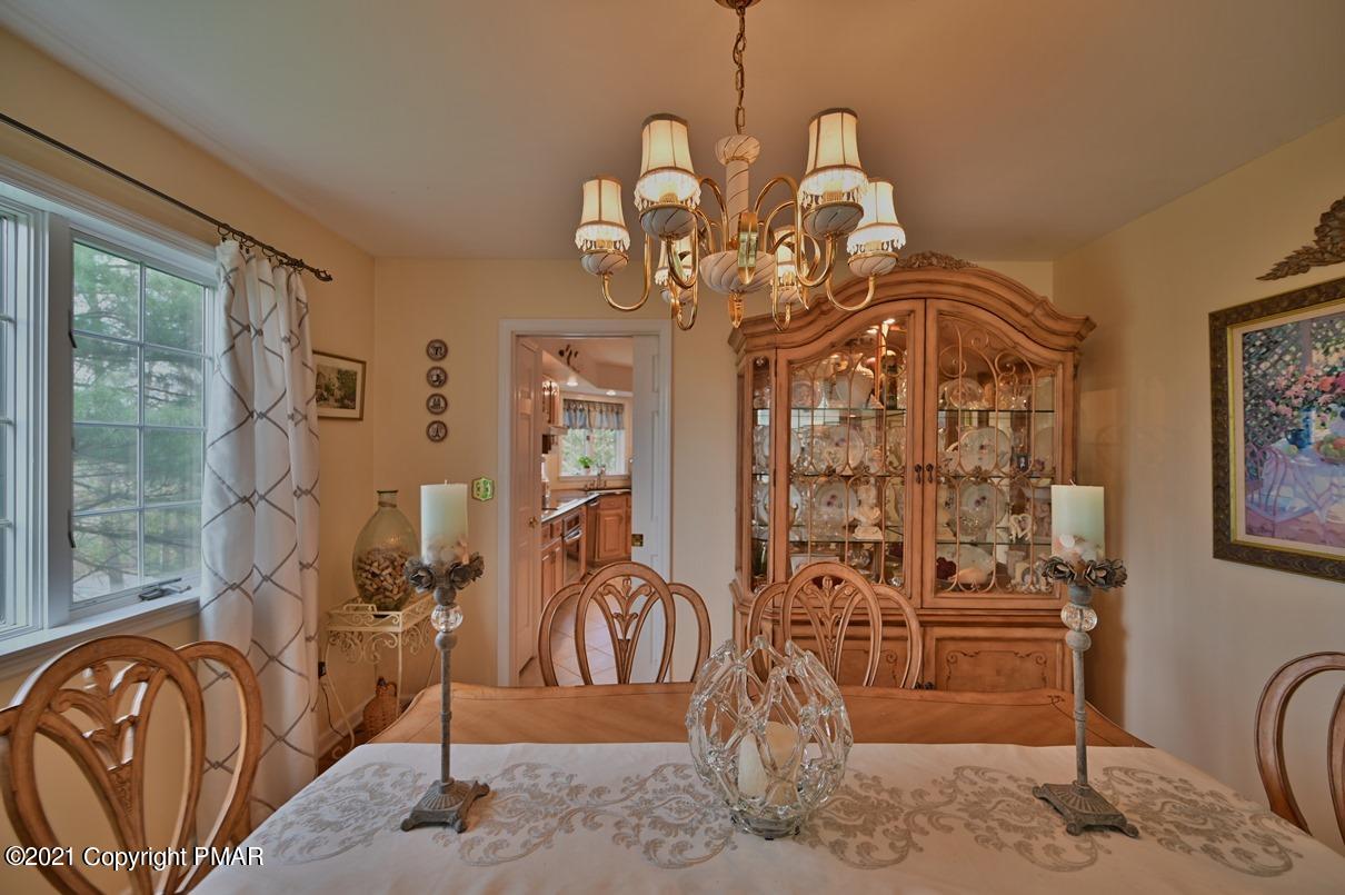 154 Skyview Circle Sciota, PA 18354 - Photo 34 of 114 Dining Room