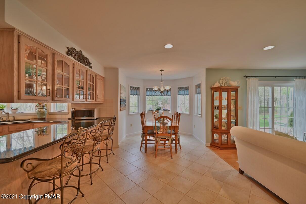 154 Skyview Circle Sciota, PA 18354 - Photo 41 of 114 Eating Area