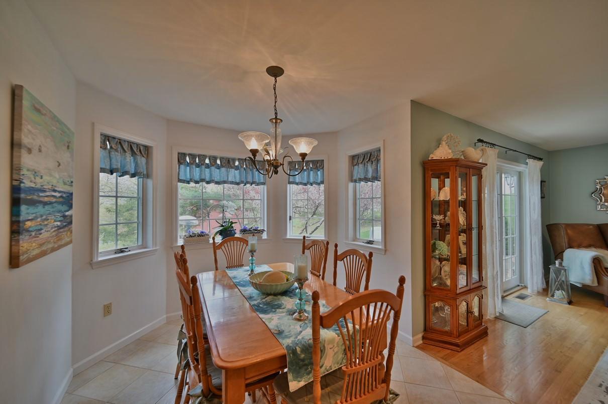 154 Skyview Circle Sciota, PA 18354 - Photo 46 of 114 Eating area