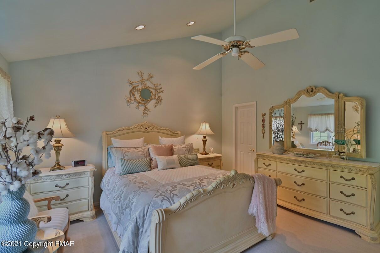 154 Skyview Circle Sciota, PA 18354 - Photo 71 of 114 Master Bedroom