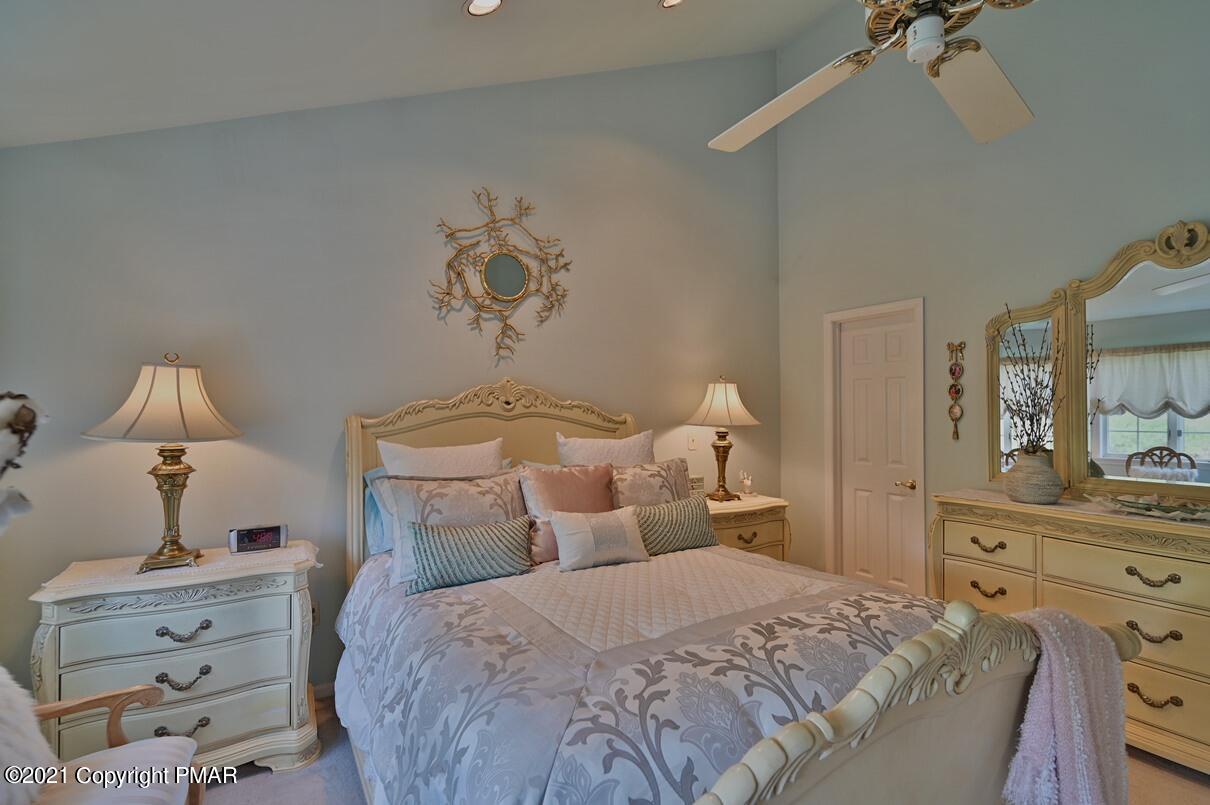 154 Skyview Circle Sciota, PA 18354 - Photo 72 of 114 Master Bedroom