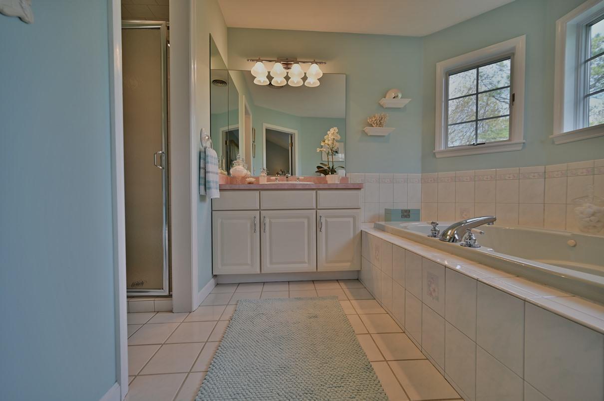 154 Skyview Circle Sciota, PA 18354 - Photo 75 of 114 Master bath with Tile Floor