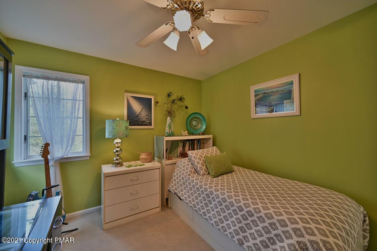 154 Skyview Circle Sciota, PA 18354 - Photo 91 of 114 Bedroom