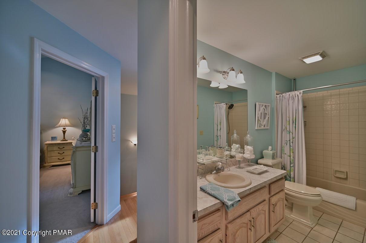 154 Skyview Circle Sciota, PA 18354 - Photo 92 of 114 Main Bath