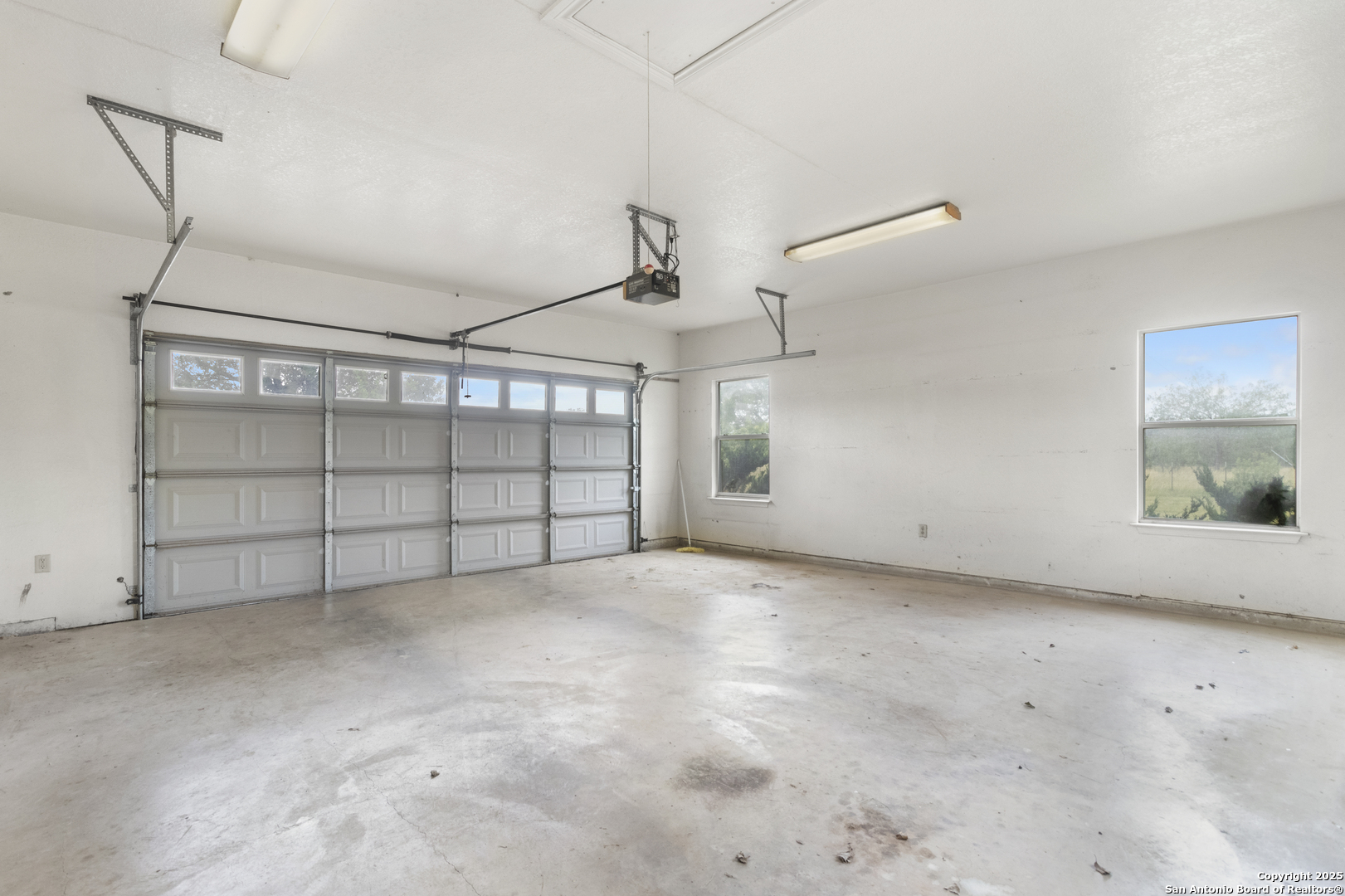 369 Deer Valley Bandera, TX 78003 - Photo 15 of 34 a view of a garage