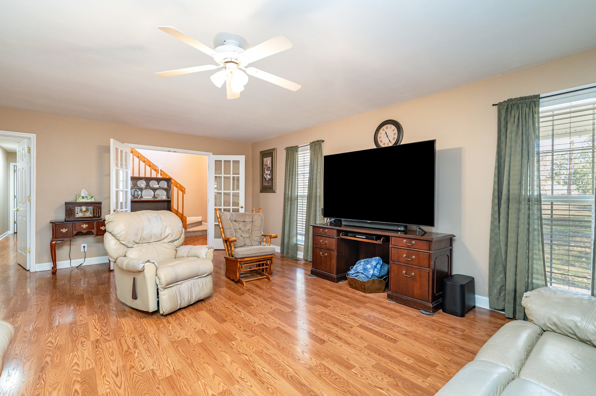 5221 Grand View Lane Pleasant View, TN 37146 - Photo 8 of 37 a living room with furniture and a flat screen tv
