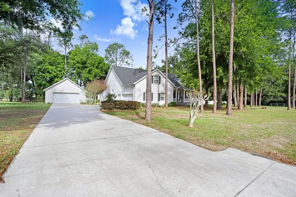 $700,000 | 3418 Paso Fino Lane, Dover, FL 33527