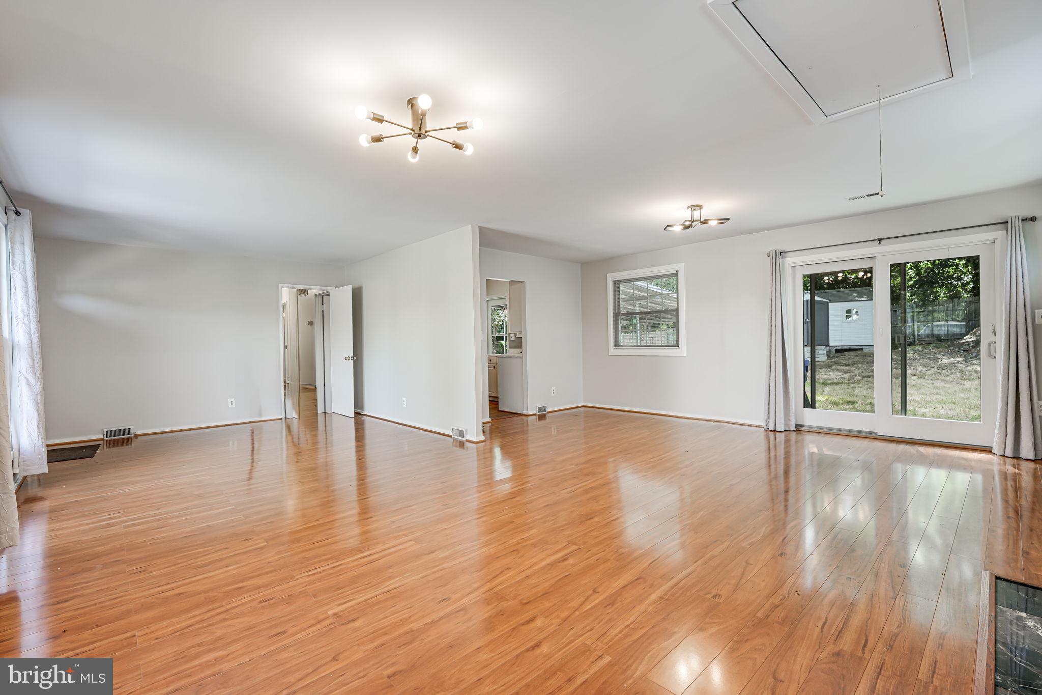 5924 Cauba Court Alexandria, VA 22310 - Photo 6 of 23