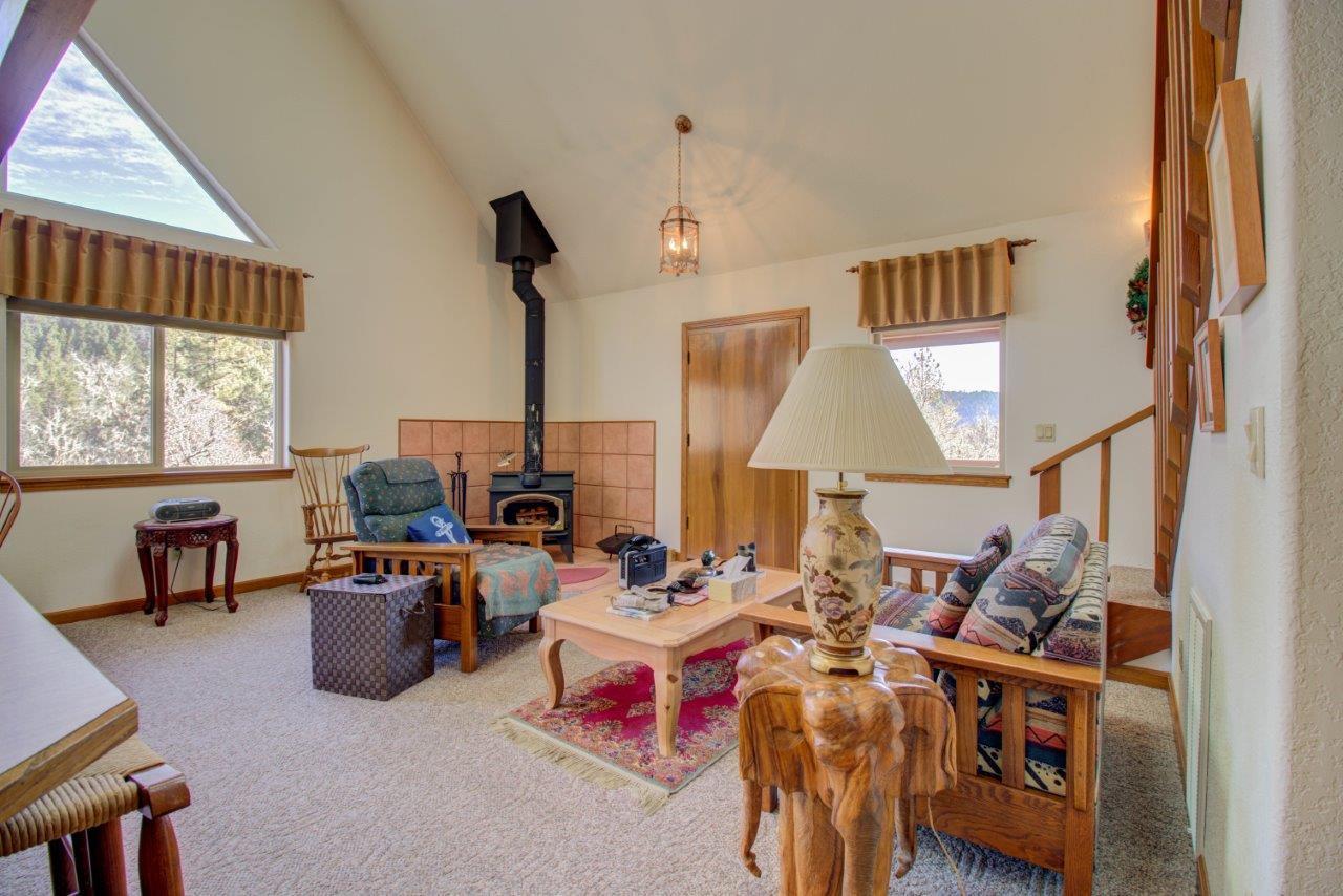 4157 Crowfoot Road Eagle Point, OR 97524 - Photo 10 of 27 Additional Photo