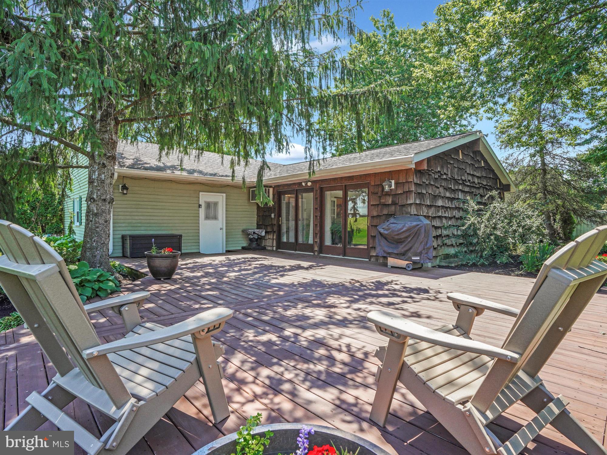 7 Clark Road Annville, PA 17003 - Photo 22 of 27 Deck