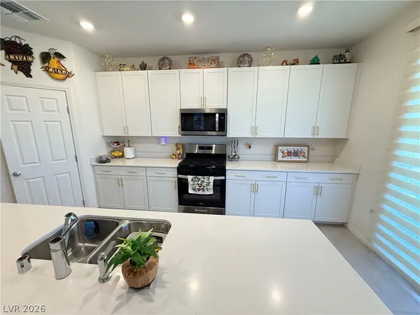 $3,548 | 10854 Gentle Crst Avenue, Las Vegas, NV 89166