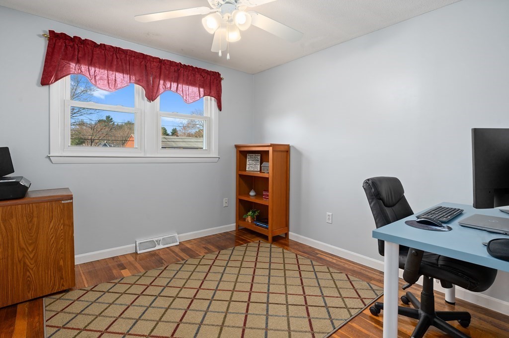 15 Harjean Road Billerica, MA 01821 - Photo 20 of 35