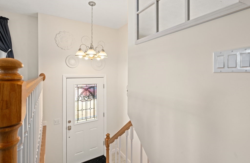 15 Harjean Road Billerica, MA 01821 - Photo 5 of 35