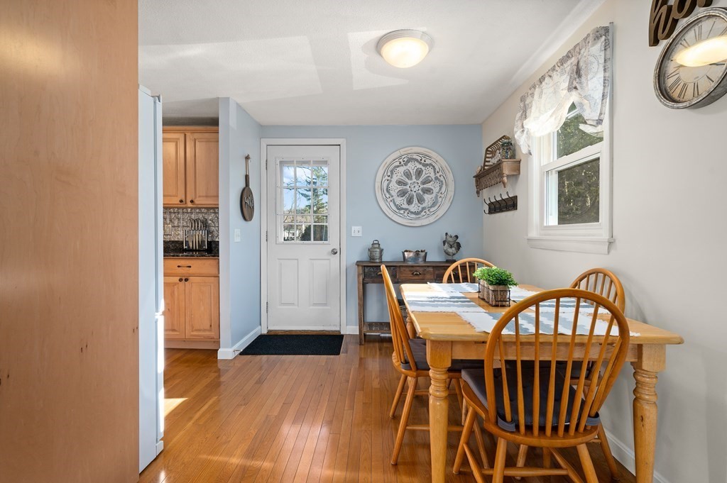 15 Harjean Road Billerica, MA 01821 - Photo 10 of 35