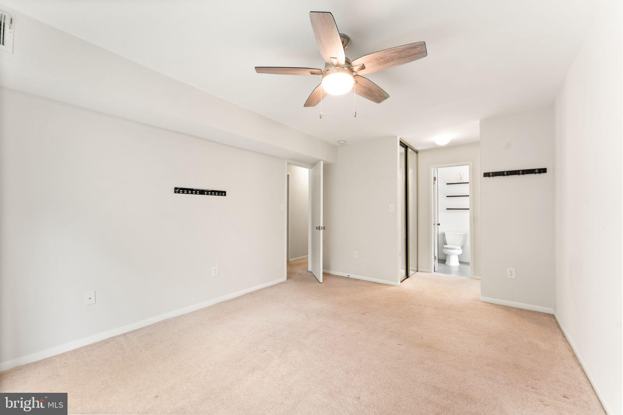 11560 Rolling Green Court, Unit 301 Reston, VA 20191 - Photo 21 of 34