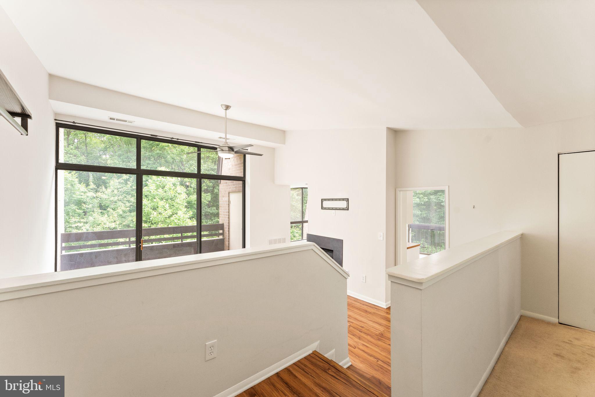 11560 Rolling Green Court, Unit 301 Reston, VA 20191 - Photo 7 of 34