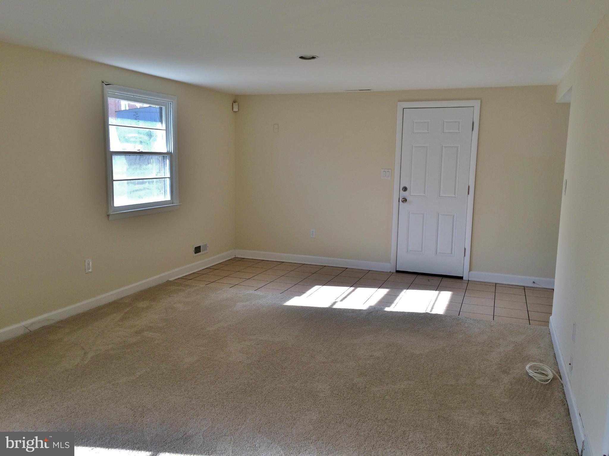 3406 Maryvale Road Baltimore, MD 21244 - Photo 10 of 11 Family Room