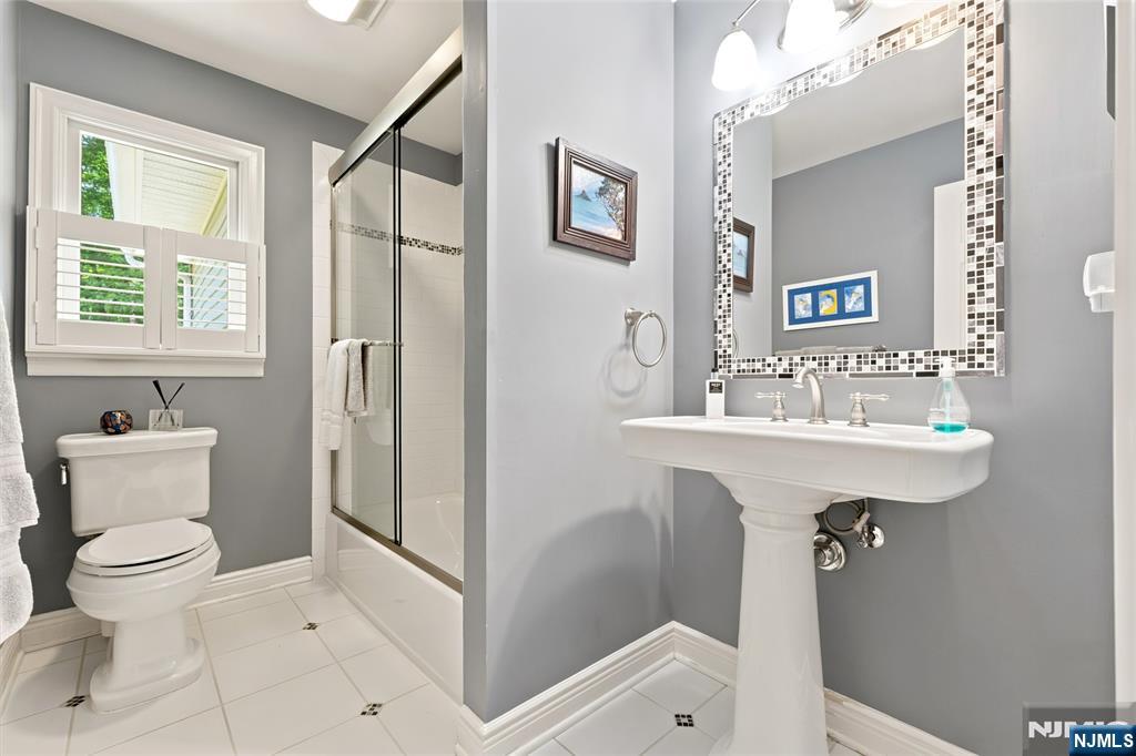 28 Delbrook Road Morris Plains, NJ 07950 - Photo 29 of 41
