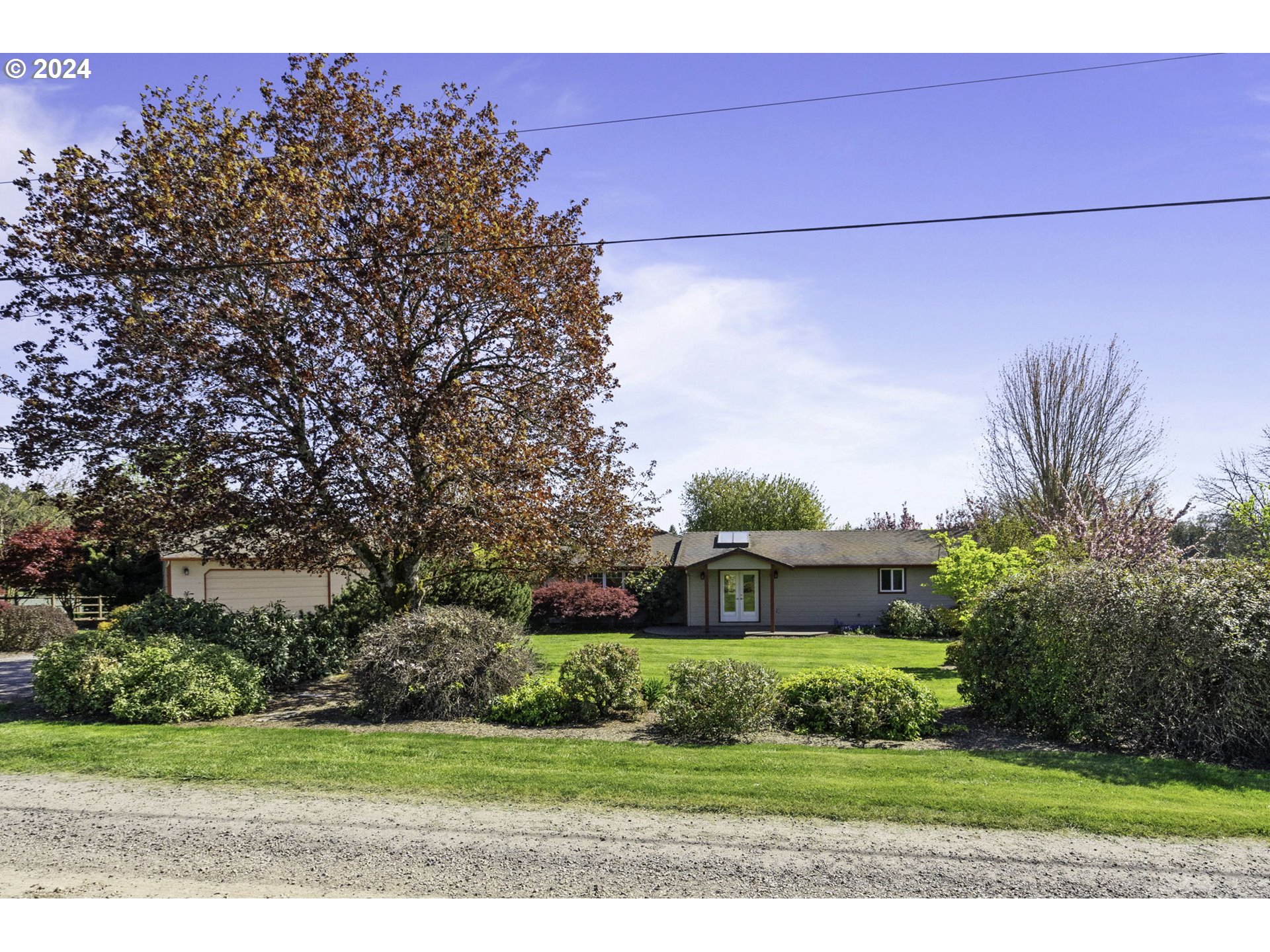 5370 Northeast Duniway Road Dayton, OR 97114 - Photo 3 of 48 Front Yard
